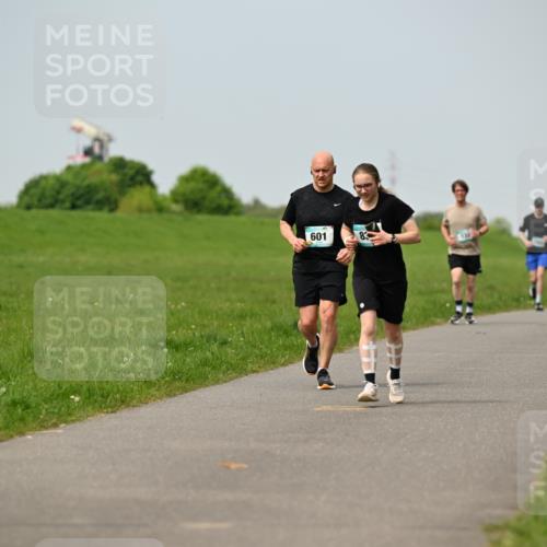 10.05.2026 - 8. Wedeler Halbmarathon Dr. Thomas Lammeyer http://msf.ph/oto/9707580 10.05.2026 11:59:37 Laufen 601 meine-sportfotos.de