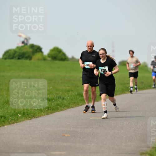 10.05.2026 - 8. Wedeler Halbmarathon Dr. Thomas Lammeyer http://msf.ph/oto/9707582 10.05.2026 11:59:37 Laufen  meine-sportfotos.de