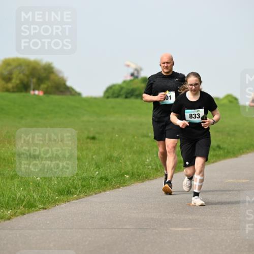 10.05.2026 - 8. Wedeler Halbmarathon Dr. Thomas Lammeyer http://msf.ph/oto/9707631 10.05.2026 11:59:40 Laufen 833 meine-sportfotos.de