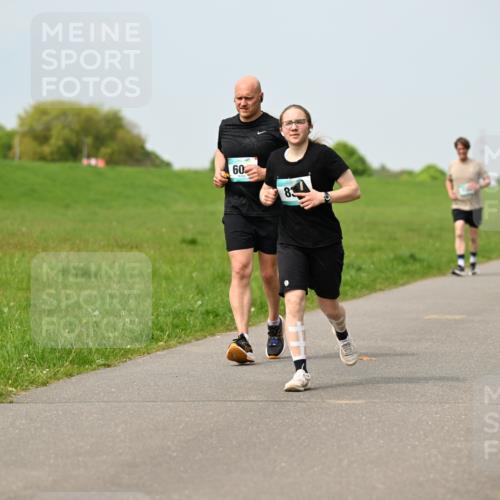 10.05.2026 - 8. Wedeler Halbmarathon Dr. Thomas Lammeyer http://msf.ph/oto/9707644 10.05.2026 11:59:41 Laufen  meine-sportfotos.de