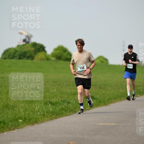 10.05.2026 - 8. Wedeler Halbmarathon Dr. Thomas Lammeyer http://msf.ph/oto/9707680 10.05.2026 11:59:44 Laufen 132, 1022, 200 meine-sportfotos.de