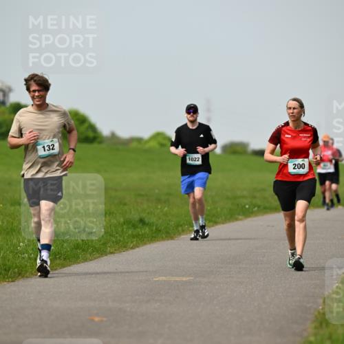 10.05.2026 - 8. Wedeler Halbmarathon Dr. Thomas Lammeyer http://msf.ph/oto/9707685 10.05.2026 11:59:46 Laufen 132, 1022, 200 meine-sportfotos.de