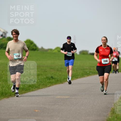 10.05.2026 - 8. Wedeler Halbmarathon Dr. Thomas Lammeyer http://msf.ph/oto/9707690 10.05.2026 11:59:46 Laufen 132, 1022, 200 meine-sportfotos.de