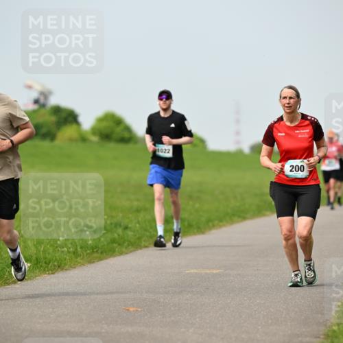 10.05.2026 - 8. Wedeler Halbmarathon Dr. Thomas Lammeyer http://msf.ph/oto/9707698 10.05.2026 11:59:47 Laufen 1022, 200 meine-sportfotos.de