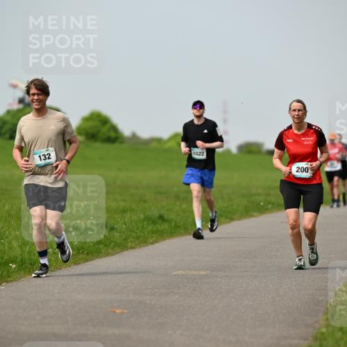 10.05.2026 - 8. Wedeler Halbmarathon Dr. Thomas Lammeyer http://msf.ph/oto/9707703 10.05.2026 11:59:46 Laufen 132, 1022, 200 meine-sportfotos.de