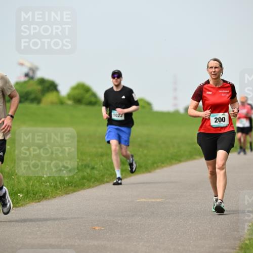 10.05.2026 - 8. Wedeler Halbmarathon Dr. Thomas Lammeyer http://msf.ph/oto/9707706 10.05.2026 11:59:48 Laufen 132, 1022, 200 meine-sportfotos.de