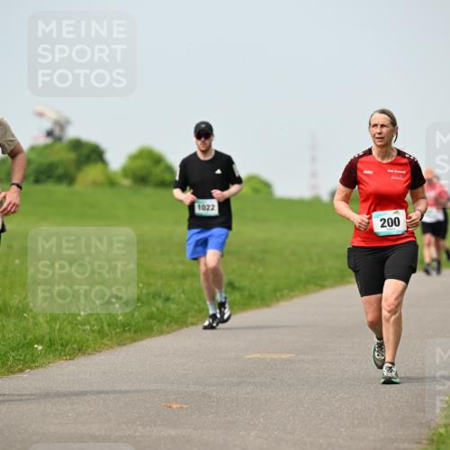 10.05.2026 - 8. Wedeler Halbmarathon Dr. Thomas Lammeyer http://msf.ph/oto/9707709 10.05.2026 11:59:48 Laufen 132, 1022, 200 meine-sportfotos.de