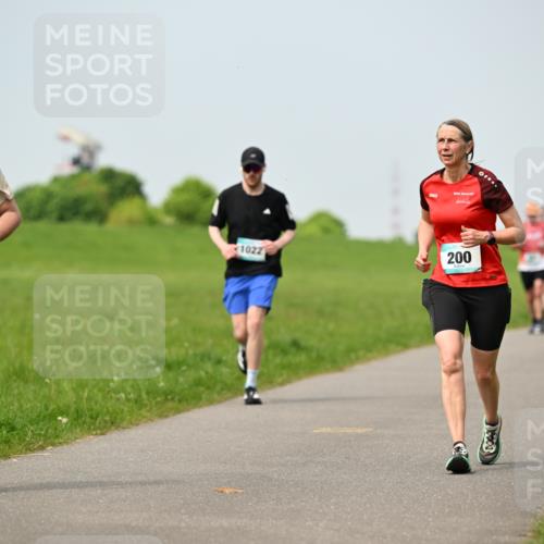 10.05.2026 - 8. Wedeler Halbmarathon Dr. Thomas Lammeyer http://msf.ph/oto/9707711 10.05.2026 11:59:48 Laufen 132, 1022, 200 meine-sportfotos.de
