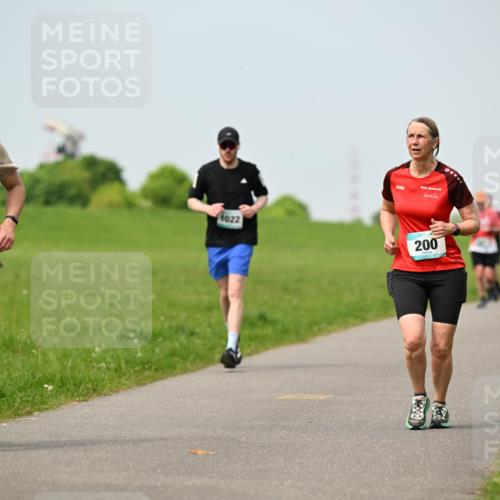 10.05.2026 - 8. Wedeler Halbmarathon Dr. Thomas Lammeyer http://msf.ph/oto/9707714 10.05.2026 11:59:48 Laufen 132, 1022, 200 meine-sportfotos.de
