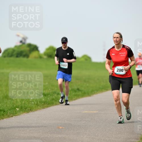 10.05.2026 - 8. Wedeler Halbmarathon Dr. Thomas Lammeyer http://msf.ph/oto/9707717 10.05.2026 11:59:48 Laufen 132, 1022, 200 meine-sportfotos.de