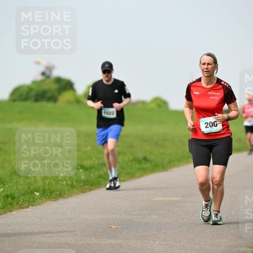 10.05.2026 - 8. Wedeler Halbmarathon Dr. Thomas Lammeyer http://msf.ph/oto/9707719 10.05.2026 11:59:49 Laufen 132, 1022, 200 meine-sportfotos.de