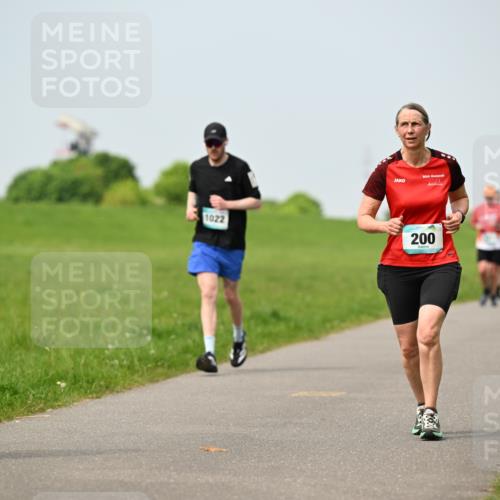 10.05.2026 - 8. Wedeler Halbmarathon Dr. Thomas Lammeyer http://msf.ph/oto/9707722 10.05.2026 11:59:48 Laufen 132, 1022, 200 meine-sportfotos.de