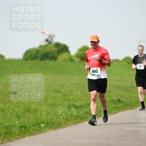 10.05.2026 - 8. Wedeler Halbmarathon Dr. Thomas Lammeyer http://msf.ph/oto/9707790 10.05.2026 11:59:57 Laufen 692 meine-sportfotos.de