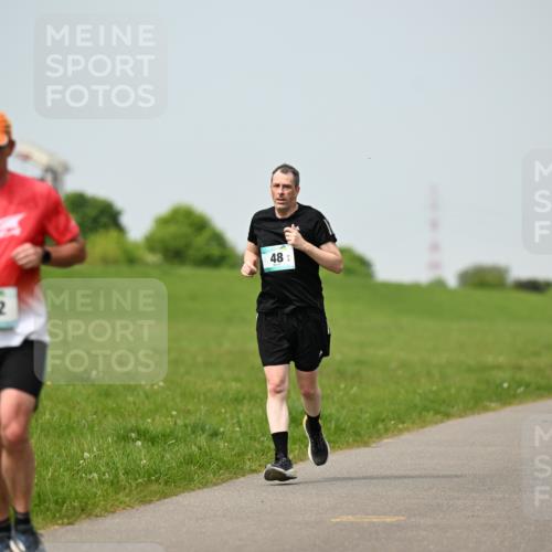10.05.2026 - 8. Wedeler Halbmarathon Dr. Thomas Lammeyer http://msf.ph/oto/9707819 10.05.2026 11:59:59 Laufen 692 meine-sportfotos.de