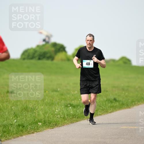 10.05.2026 - 8. Wedeler Halbmarathon Dr. Thomas Lammeyer http://msf.ph/oto/9707847 10.05.2026 12:00:01 Laufen 692 meine-sportfotos.de