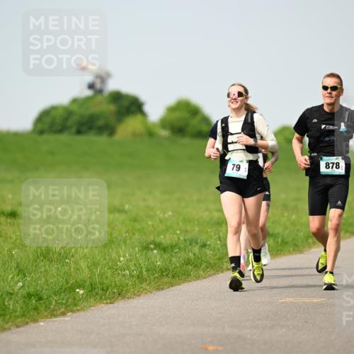 10.05.2026 - 8. Wedeler Halbmarathon Dr. Thomas Lammeyer http://msf.ph/oto/9707928 10.05.2026 12:00:14 Laufen 878 meine-sportfotos.de