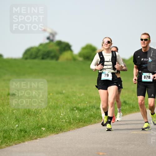 10.05.2026 - 8. Wedeler Halbmarathon Dr. Thomas Lammeyer http://msf.ph/oto/9707933 10.05.2026 12:00:14 Laufen 878 meine-sportfotos.de