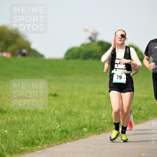 10.05.2026 - 8. Wedeler Halbmarathon Dr. Thomas Lammeyer http://msf.ph/oto/9707966 10.05.2026 12:00:15 Laufen 878 meine-sportfotos.de