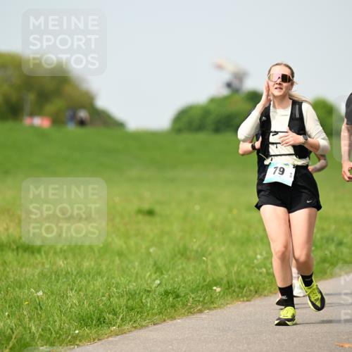 10.05.2026 - 8. Wedeler Halbmarathon Dr. Thomas Lammeyer http://msf.ph/oto/9707968 10.05.2026 12:00:16 Laufen 878 meine-sportfotos.de