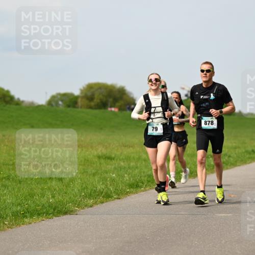 10.05.2026 - 8. Wedeler Halbmarathon Dr. Thomas Lammeyer http://msf.ph/oto/9707984 10.05.2026 12:00:17 Laufen 878 meine-sportfotos.de