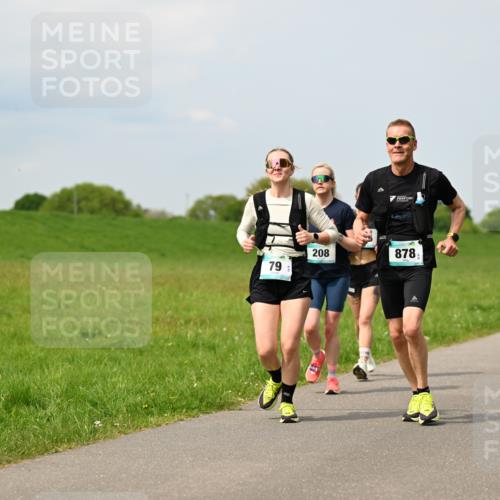 10.05.2026 - 8. Wedeler Halbmarathon Dr. Thomas Lammeyer http://msf.ph/oto/9707998 10.05.2026 12:00:18 Laufen 208, 878 meine-sportfotos.de