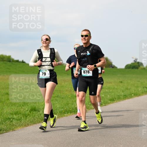 10.05.2026 - 8. Wedeler Halbmarathon Dr. Thomas Lammeyer http://msf.ph/oto/9708009 10.05.2026 12:00:19 Laufen 8878 meine-sportfotos.de