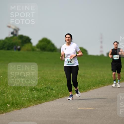 10.05.2026 - 8. Wedeler Halbmarathon Dr. Thomas Lammeyer http://msf.ph/oto/9708235 10.05.2026 12:01:00 Laufen 553, 1026 meine-sportfotos.de