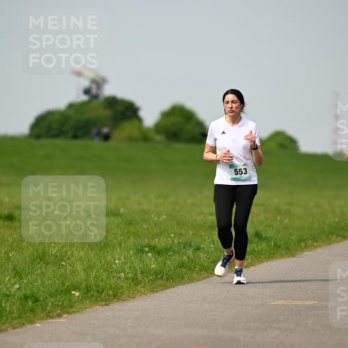 10.05.2026 - 8. Wedeler Halbmarathon Dr. Thomas Lammeyer http://msf.ph/oto/9708240 10.05.2026 12:01:00 Laufen 553, 1026 meine-sportfotos.de