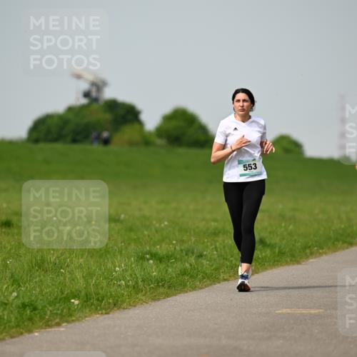10.05.2026 - 8. Wedeler Halbmarathon Dr. Thomas Lammeyer http://msf.ph/oto/9708243 10.05.2026 12:01:00 Laufen 553, 1026 meine-sportfotos.de