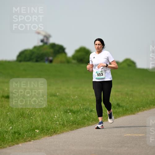 10.05.2026 - 8. Wedeler Halbmarathon Dr. Thomas Lammeyer http://msf.ph/oto/9708252 10.05.2026 12:01:00 Laufen 553, 1026 meine-sportfotos.de