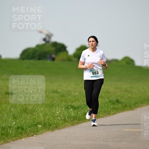 10.05.2026 - 8. Wedeler Halbmarathon Dr. Thomas Lammeyer http://msf.ph/oto/9708257 10.05.2026 12:01:01 Laufen 553, 1026 meine-sportfotos.de