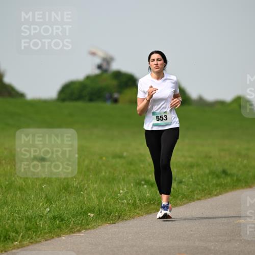 10.05.2026 - 8. Wedeler Halbmarathon Dr. Thomas Lammeyer http://msf.ph/oto/9708267 10.05.2026 12:01:01 Laufen 553, 1026 meine-sportfotos.de