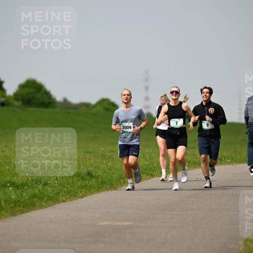 10.05.2026 - 8. Wedeler Halbmarathon Dr. Thomas Lammeyer http://msf.ph/oto/9708358 10.05.2026 12:01:15 Laufen 2009 meine-sportfotos.de