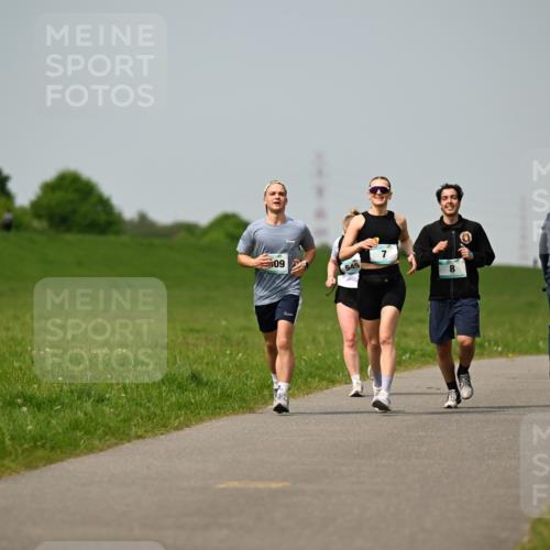 10.05.2026 - 8. Wedeler Halbmarathon Dr. Thomas Lammeyer http://msf.ph/oto/9708361 10.05.2026 12:01:15 Laufen 545 meine-sportfotos.de