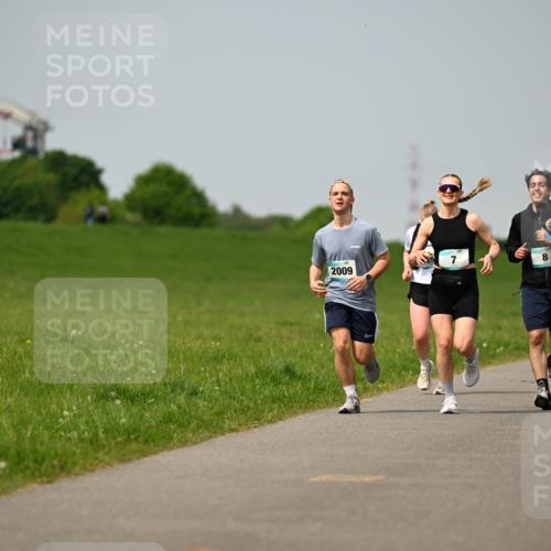 10.05.2026 - 8. Wedeler Halbmarathon Dr. Thomas Lammeyer http://msf.ph/oto/9708376 10.05.2026 12:01:15 Laufen 2009 meine-sportfotos.de