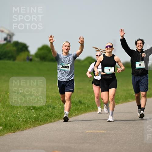 10.05.2026 - 8. Wedeler Halbmarathon Dr. Thomas Lammeyer http://msf.ph/oto/9708402 10.05.2026 12:01:17 Laufen 2009 meine-sportfotos.de