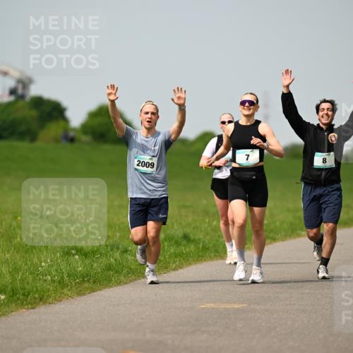 10.05.2026 - 8. Wedeler Halbmarathon Dr. Thomas Lammeyer http://msf.ph/oto/9708404 10.05.2026 12:01:17 Laufen 2009 meine-sportfotos.de