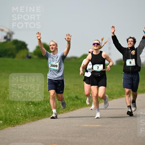 10.05.2026 - 8. Wedeler Halbmarathon Dr. Thomas Lammeyer http://msf.ph/oto/9708410 10.05.2026 12:01:18 Laufen 2009 meine-sportfotos.de