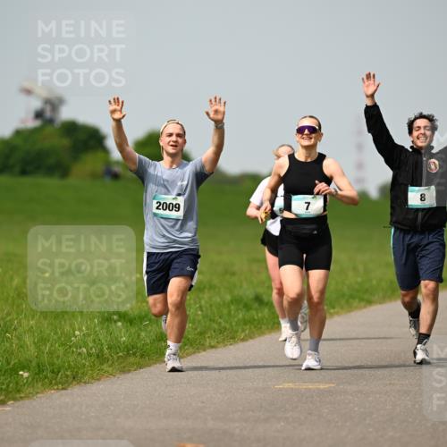 10.05.2026 - 8. Wedeler Halbmarathon Dr. Thomas Lammeyer http://msf.ph/oto/9708415 10.05.2026 12:01:18 Laufen 2009 meine-sportfotos.de