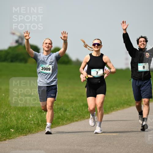 10.05.2026 - 8. Wedeler Halbmarathon Dr. Thomas Lammeyer http://msf.ph/oto/9708433 10.05.2026 12:01:19 Laufen 2009 meine-sportfotos.de