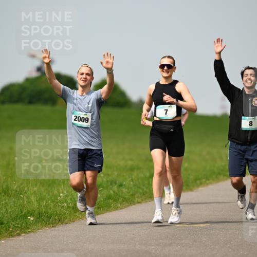 10.05.2026 - 8. Wedeler Halbmarathon Dr. Thomas Lammeyer http://msf.ph/oto/9708434 10.05.2026 12:01:19 Laufen 2009 meine-sportfotos.de