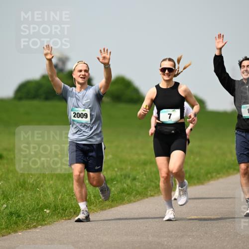 10.05.2026 - 8. Wedeler Halbmarathon Dr. Thomas Lammeyer http://msf.ph/oto/9708439 10.05.2026 12:01:19 Laufen 2009 meine-sportfotos.de