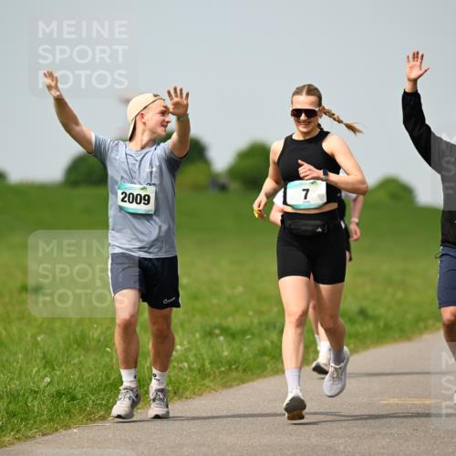 10.05.2026 - 8. Wedeler Halbmarathon Dr. Thomas Lammeyer http://msf.ph/oto/9708449 10.05.2026 12:01:20 Laufen 2009 meine-sportfotos.de