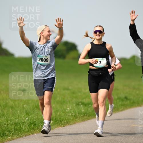 10.05.2026 - 8. Wedeler Halbmarathon Dr. Thomas Lammeyer http://msf.ph/oto/9708455 10.05.2026 12:01:20 Laufen 2009 meine-sportfotos.de