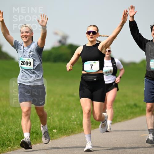 10.05.2026 - 8. Wedeler Halbmarathon Dr. Thomas Lammeyer http://msf.ph/oto/9708464 10.05.2026 12:01:20 Laufen 2009 meine-sportfotos.de