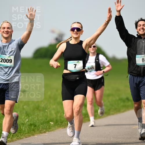 10.05.2026 - 8. Wedeler Halbmarathon Dr. Thomas Lammeyer http://msf.ph/oto/9708472 10.05.2026 12:01:21 Laufen 2009 meine-sportfotos.de