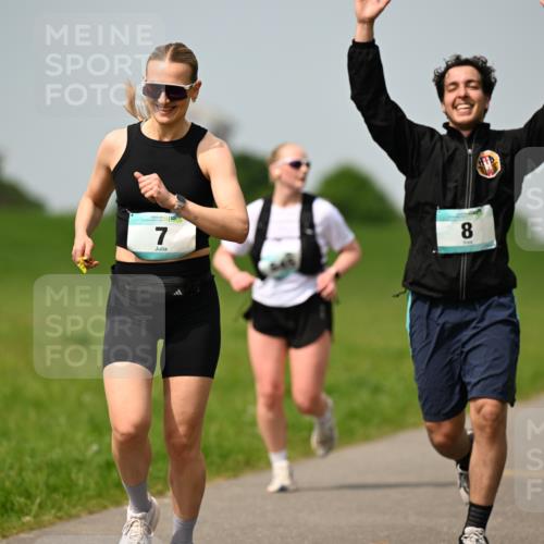 10.05.2026 - 8. Wedeler Halbmarathon Dr. Thomas Lammeyer http://msf.ph/oto/9708487 10.05.2026 12:01:22 Laufen  meine-sportfotos.de