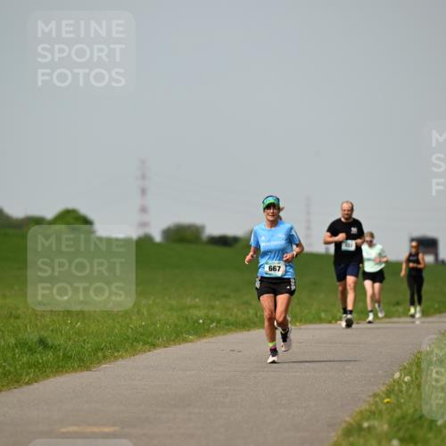 10.05.2026 - 8. Wedeler Halbmarathon Dr. Thomas Lammeyer http://msf.ph/oto/9708500 10.05.2026 12:01:28 Laufen 667 meine-sportfotos.de