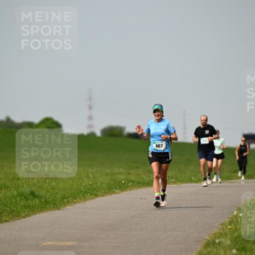 10.05.2026 - 8. Wedeler Halbmarathon Dr. Thomas Lammeyer http://msf.ph/oto/9708510 10.05.2026 12:01:29 Laufen 667 meine-sportfotos.de