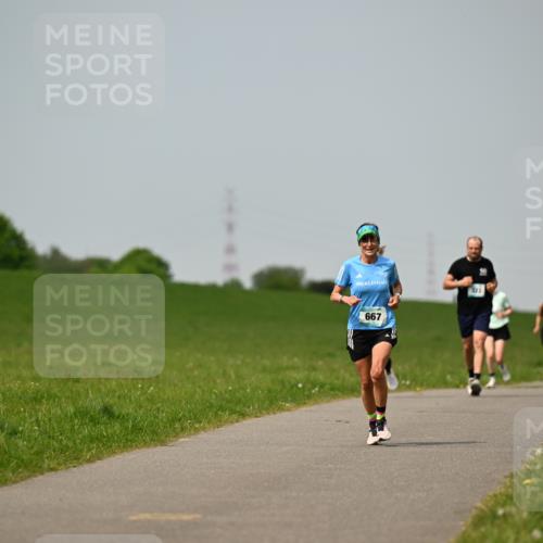 10.05.2026 - 8. Wedeler Halbmarathon Dr. Thomas Lammeyer http://msf.ph/oto/9708513 10.05.2026 12:01:29 Laufen 667 meine-sportfotos.de